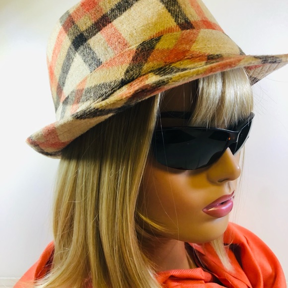 Women’s Steve Madden Tortoise Shell Style Sunglasses - Picture 4 of 7